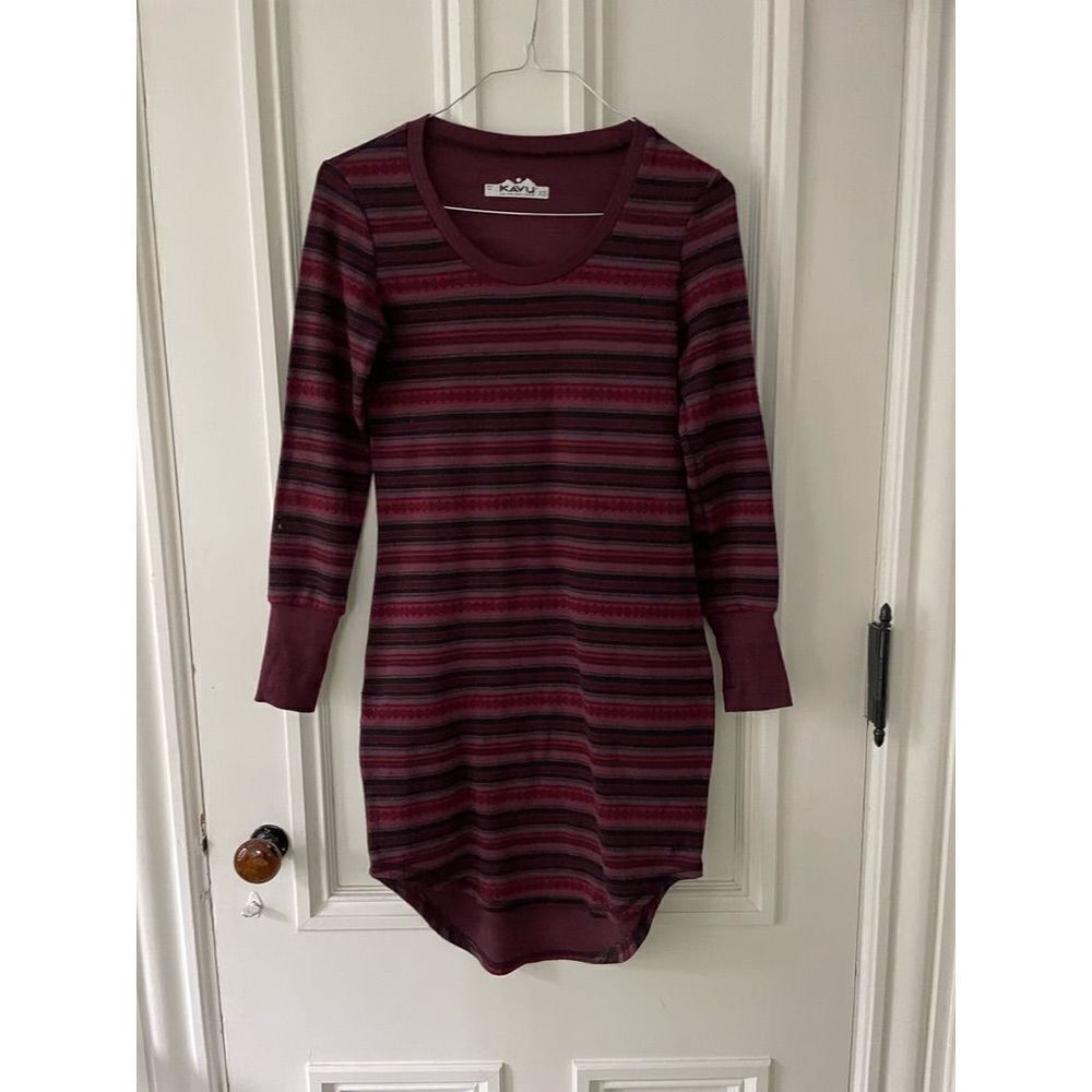 Kavu maroon and black pattern fleece long sleeve sweater dress XS